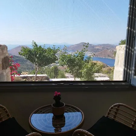 Traditional Chora Apartment *