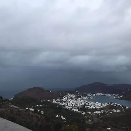 Apartman Traditional Chora *