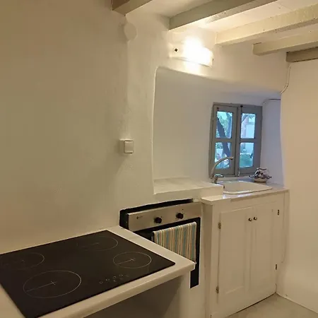 Traditional Chora Apartament *